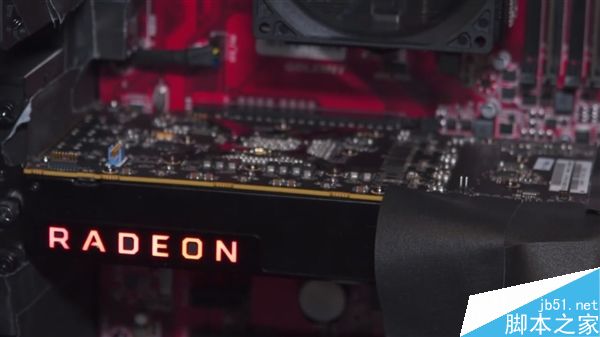 AMD Radeon VEGA显卡实物全球首曝:尾部一小块电路板