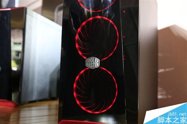 酷冷至尊MasterBox Lite 5中塔机箱首发图赏:镜面前板颜值惊艳