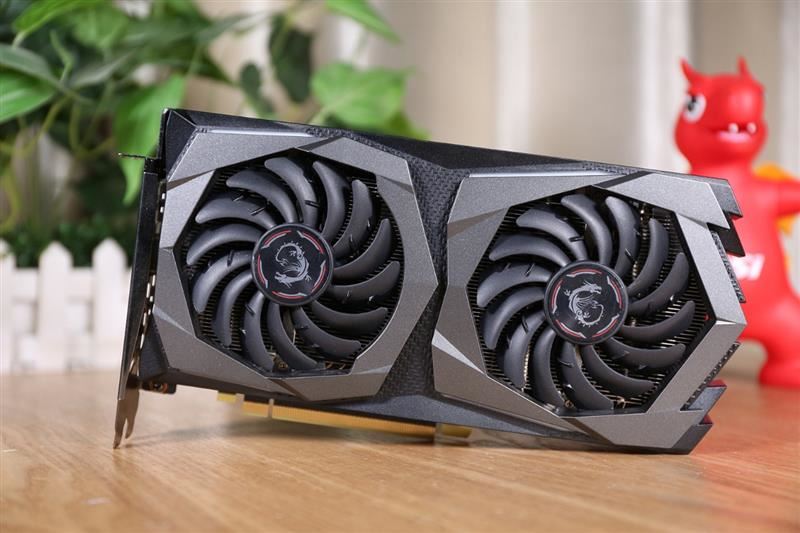 微星GTX 1660Ti魔龙和XFX RX590显卡区别对比评测