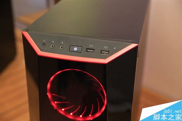 酷冷至尊MasterBox Lite 5中塔机箱首发图赏:镜面前板颜值惊艳