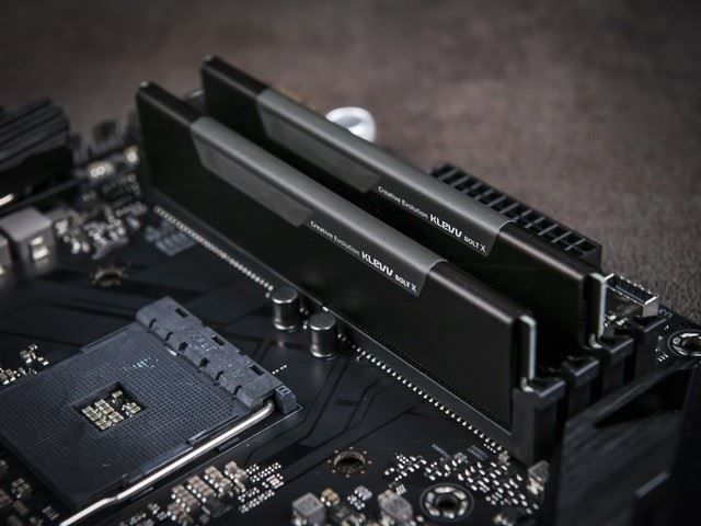 SK海力士严选颗粒 科赋BOLT X DDR4 3600详细图文评测