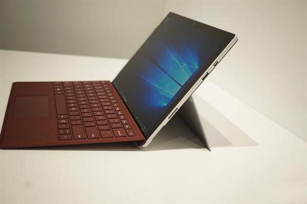 新Surface Pro值得买吗？2017款The New Surface Pro优缺点上手体验评测