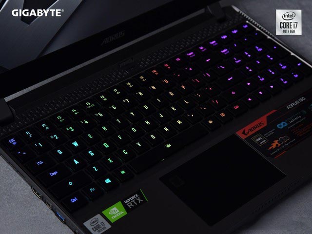 首款移动8核i7处理器 技嘉AORUS 15G XB游戏本详细图文评测